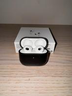 Apple AirPods 3e generatie met oplaadcase, Overige merken, Gebruikt, Draadloos, Op oor (supra aural)