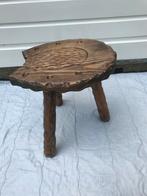 Driepoot houten kruk in hoefijzervorm/ bijzettafeltje, Huis en Inrichting, Ophalen, Gebruikt, Hout