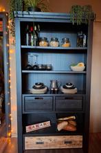 Leuke rustieke buffetkast boekenkast, Ophalen of Verzenden, Zo goed als nieuw, 25 tot 50 cm