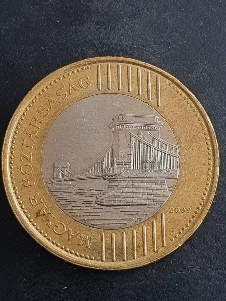 200 Forint munt uit 2009 Hongarije., Postzegels en Munten, Munten | Europa | Niet-Euromunten, Ophalen of Verzenden, Hongarije