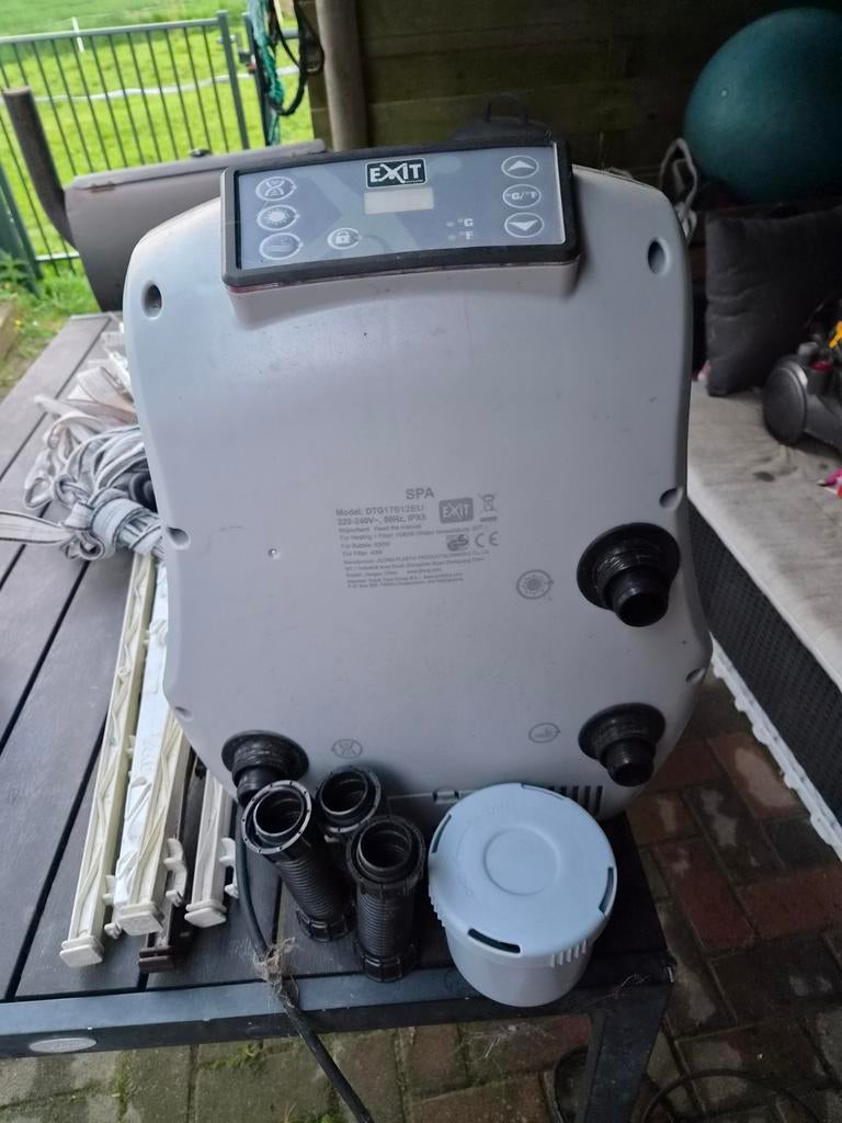 Bubbelbad Exit, Tuin en Terras, Ophalen, Gebruikt, Filter, Opblaasbaar