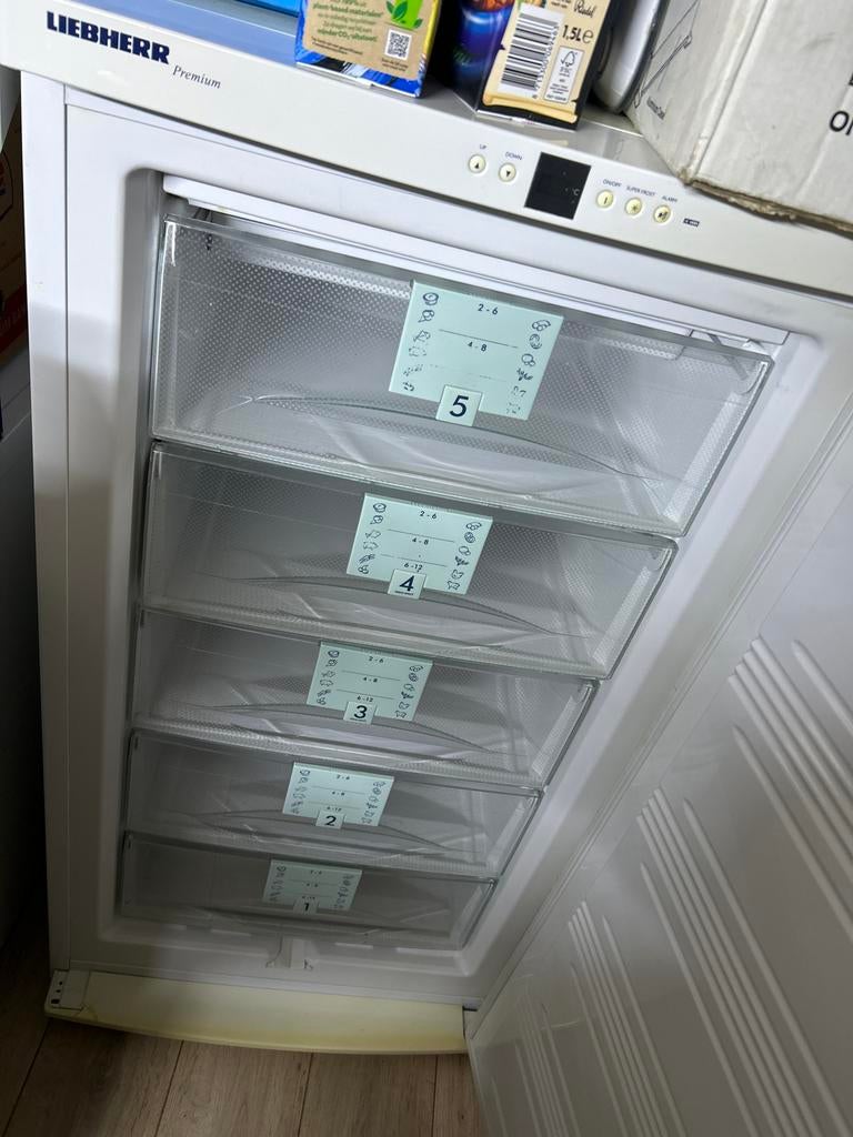 Liebherr Premium Vrieskast met 5 lades, Vrieskast, Zo goed als nieuw, 160 cm of meer, Ophalen of Verzenden