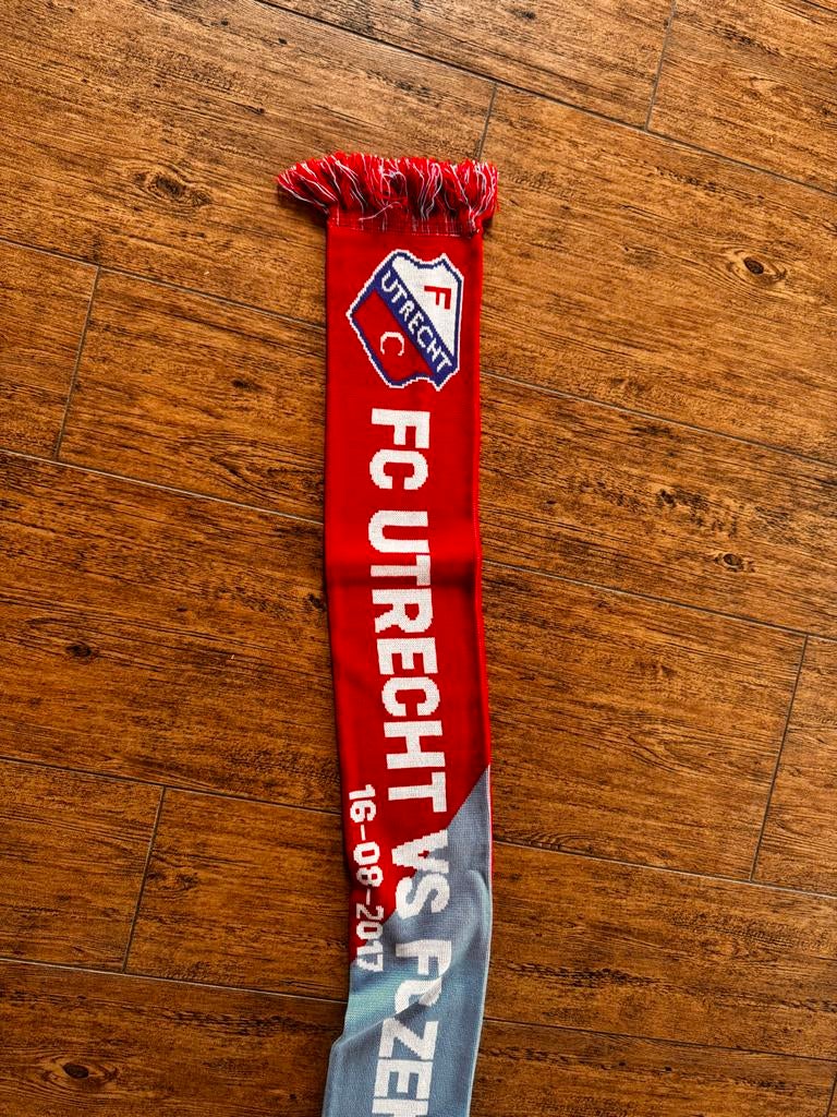 FC Utrecht vs FC Zenit sjaal, Verzenden, Nieuw, F.C. Utrecht, Vaantje of Sjaal