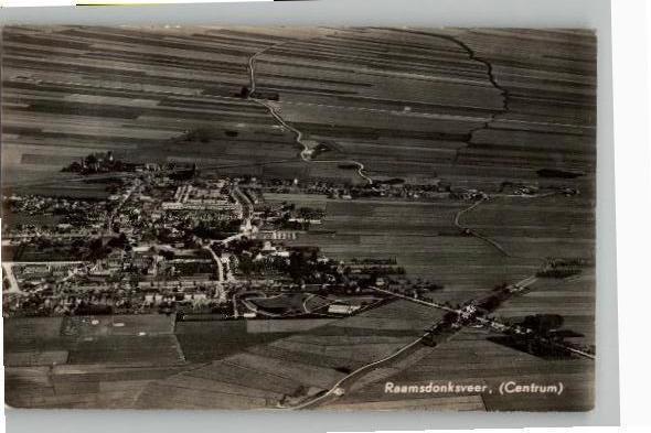 Raamsdonksveer (Centrum)  KLM luchtfoto, Verzenden, 1960 tot 1980, Ongelopen, Noord-Brabant