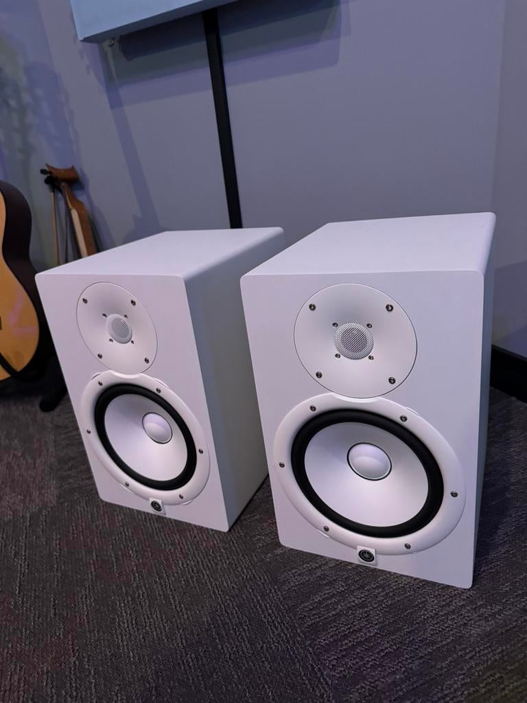 Yamaha Hs8 wit 2x, Ophalen, Zo goed als nieuw, Minder dan 500 watt