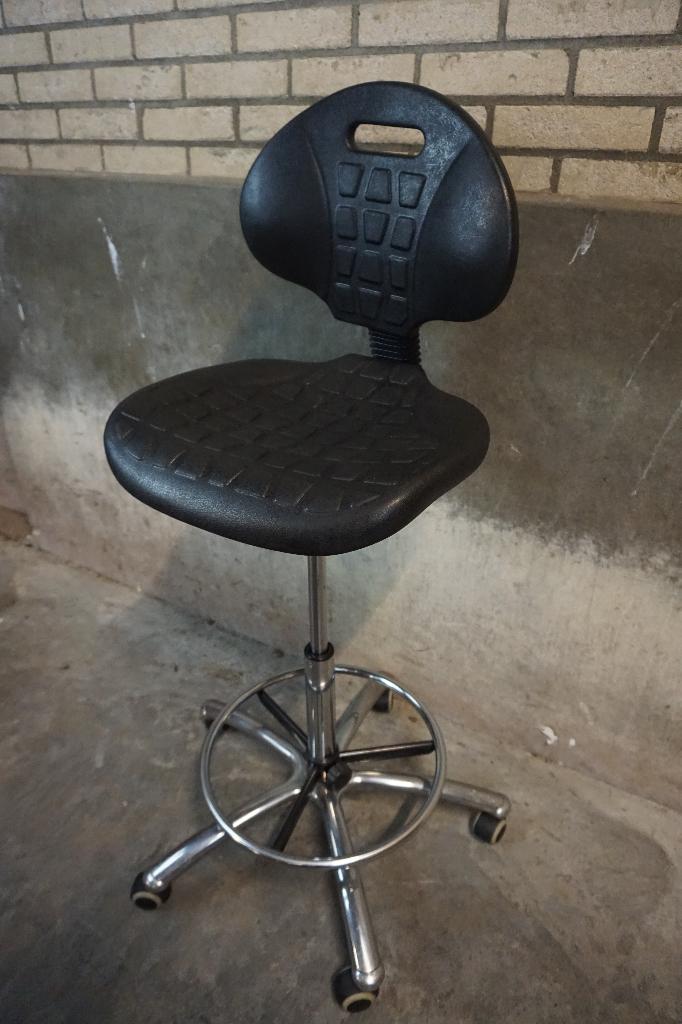 Werkplaatsstoel, werkplaatsstoel hoge bureaustoel werkstoel, Zwart, Ophalen of Verzenden, Zo goed als nieuw, Bureaustoel