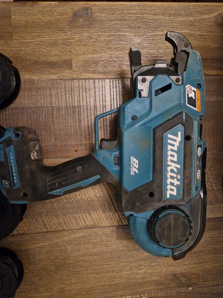 Makita vlechtmachine - Zo goed als nieuw, Doe-het-zelf en Verbouw, Gereedschap | Overige machines, Ophalen, Zo goed als nieuw