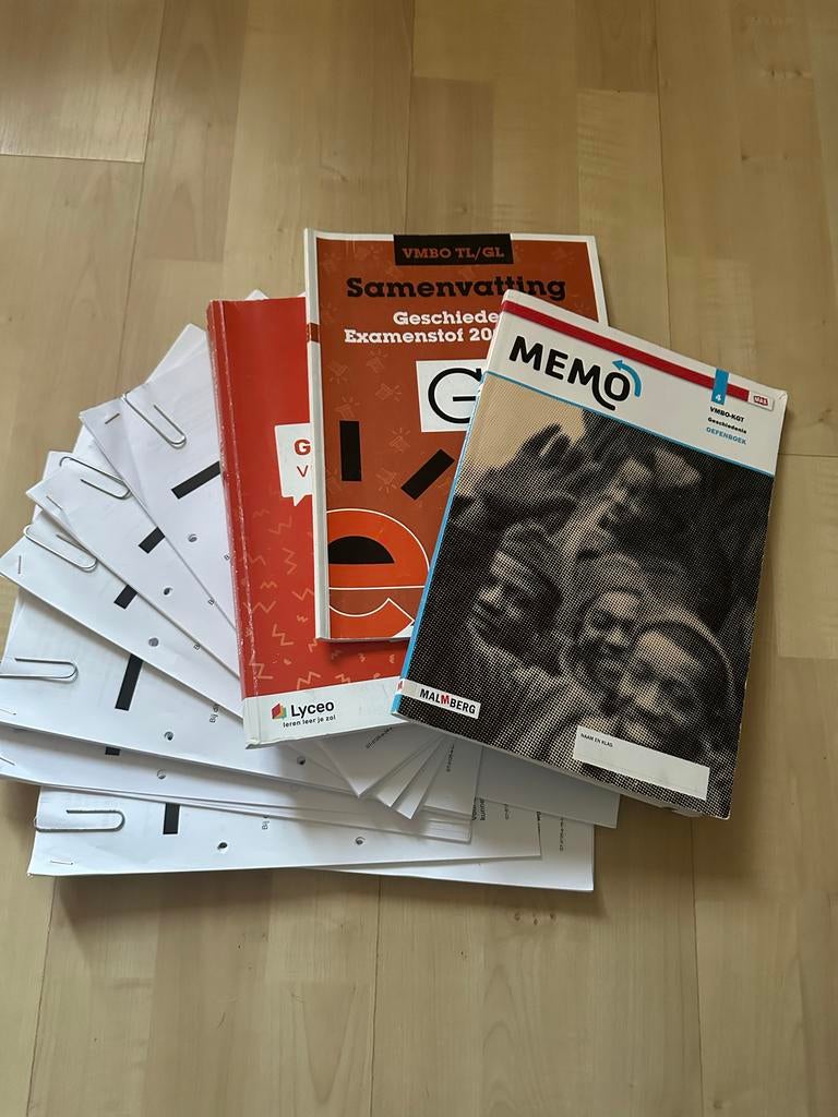 Geschiedenis vmbo Examenbundel, oefenboek & examenoefeningen, Ophalen of Verzenden, Gelezen, VMBO, Geschiedenis