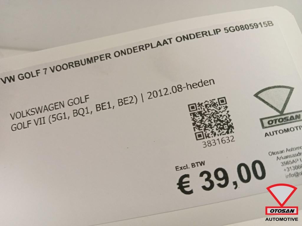 VW Golf 7 Voorbumper Onderplaat Onderlip 5G0805915B, Gebruikt, Volkswagen, Volkswagen AG, Bumper