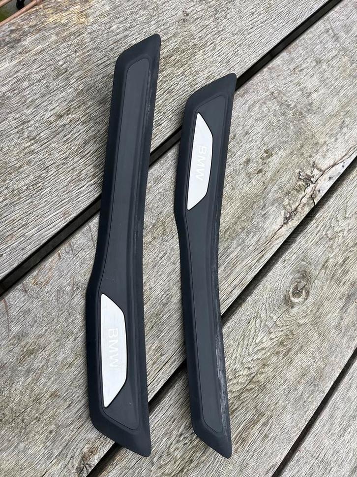 BMW Instaplijsten / dorpelbeschermers links en rechts achter, Auto-onderdelen, Interieur en Bekleding, BMW, Gebruikt, Ophalen of Verzenden