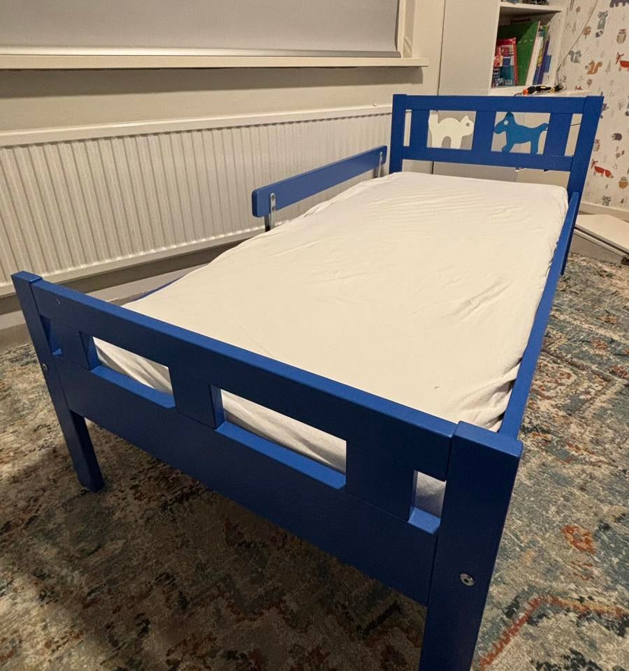 Peuterbed “Kritter” 70x160 incl. Matras en hoeslakens, Kinderen en Baby's, Kinderkamer | Bedden, Gebruikt, 70 tot 85 cm, 140 tot 160 cm
