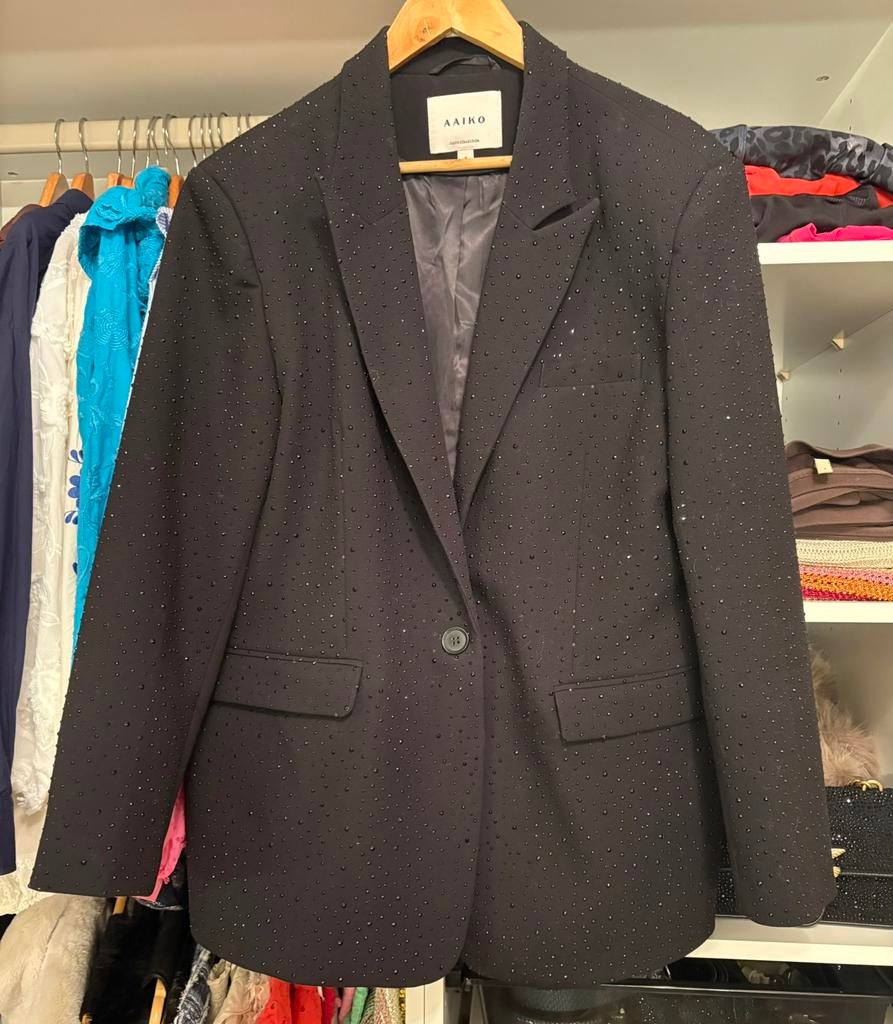 Zwarte Aaiko strass blazer maat S, Zwart, Ophalen of Verzenden, Zo goed als nieuw, Jasje