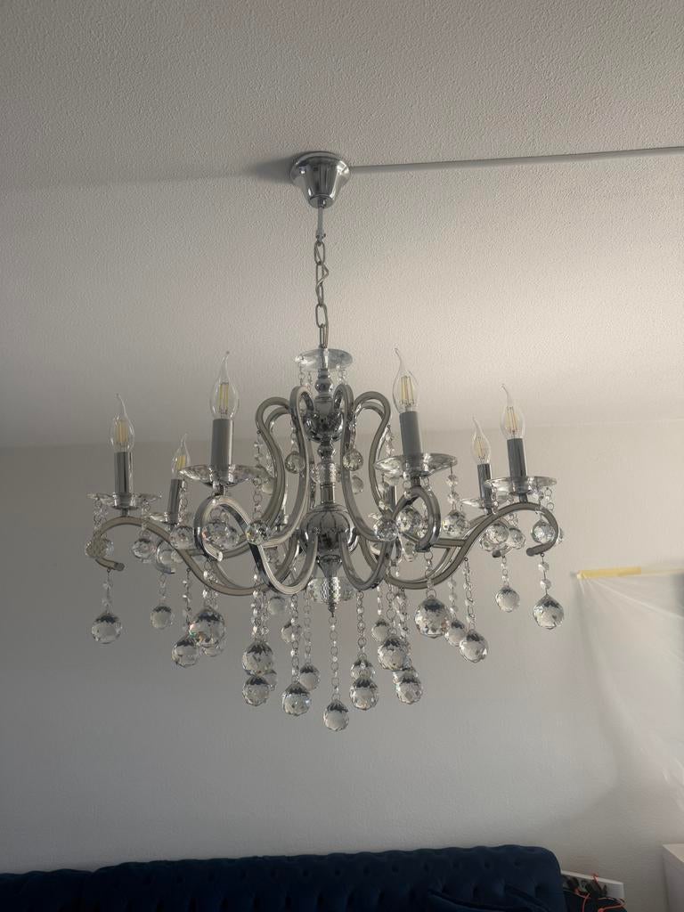 Luxe Kroonluchter met Kristallen - Zilverkleurig, Huis en Inrichting, Lampen | Kroonluchters, Ophalen, Zo goed als nieuw, Metaal