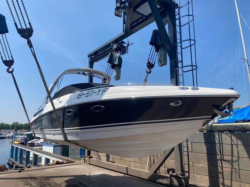 Caparral 265SSI 8.2L 435PK, Ophalen, Binnenboordmotor, 6 meter of meer, Zo goed als nieuw