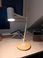 IKEA Rigad bureaulamp / bedlamp met Qi oplader (2 stuks), Ophalen, Gebruikt, 50 tot 75 cm, Modern scandinavisch