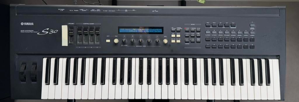 Yamaha S30 Synthesizer, Muziek en Instrumenten, Ophalen, Yamaha, Midi-aansluiting, 61 toetsen