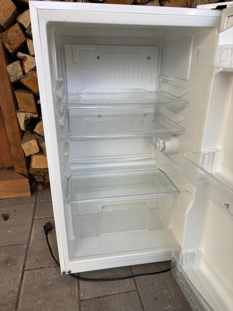 Haier koelkast HR-138AR schoon en netjes!, Witgoed en Apparatuur, Koelkasten en IJskasten, 100 tot 150 liter, Energieklasse A of zuiniger