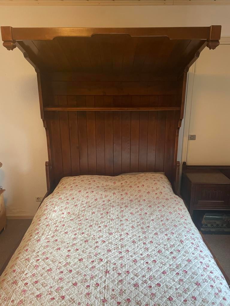 Massief eiken hemelbed - Klassiek en robuust, Huis en Inrichting, Slaapkamer | Bedden, Gebruikt, Tweepersoons, 140 cm, 200 cm