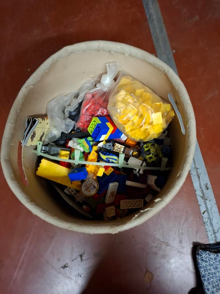 Grote ton met Lego, Ophalen of Verzenden