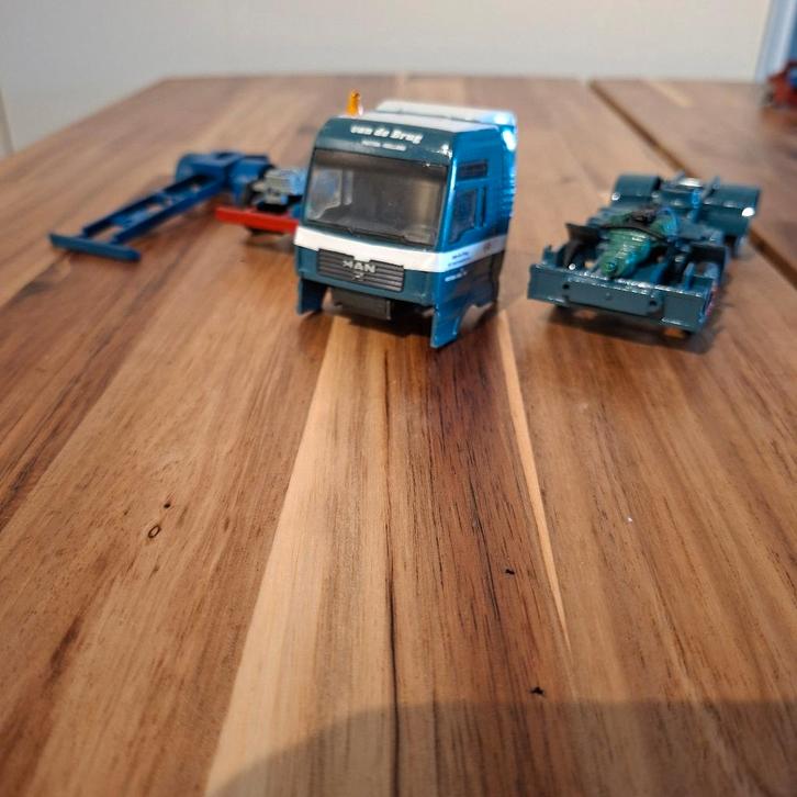 van de Brug TANKTRANSPORTEN PUTTEN CABINE MAN ,CHASSIS DIV., Hobby en Vrije tijd, Modelauto's | 1:50, Gebruikt, Bus of Vrachtwagen