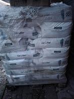 Kattengrit ongeveer 30 zakken mag voor weinig weg, Dieren en Toebehoren, Kattenbakken, Ophalen, Nieuw