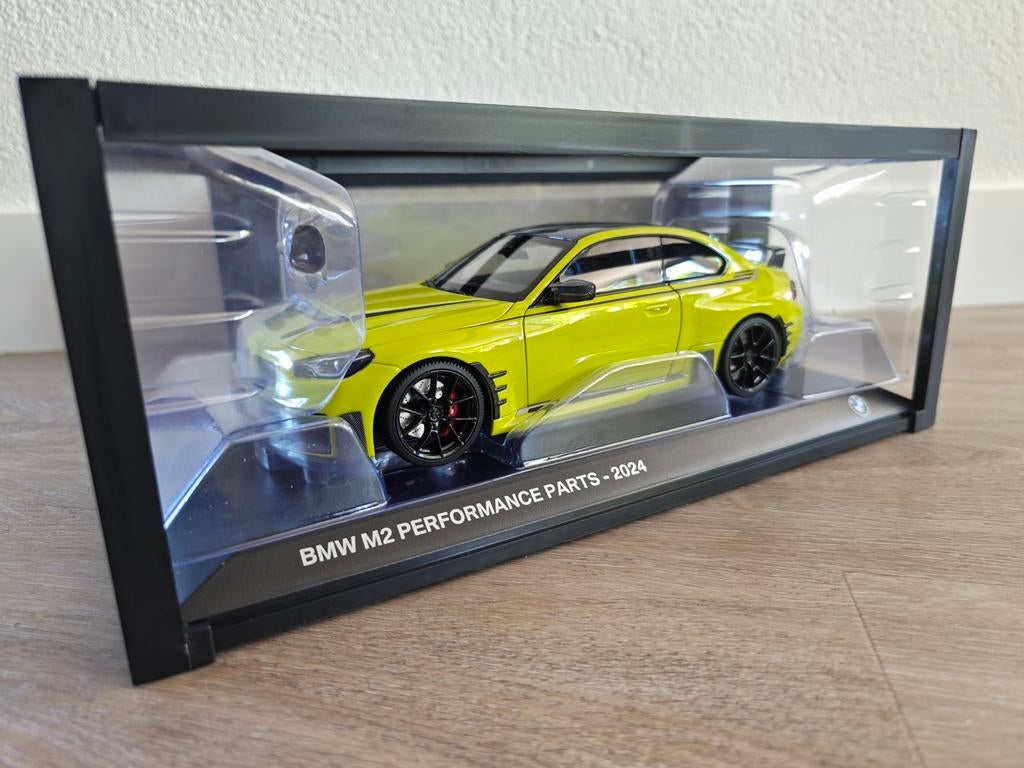 Minichamps BMW M2 G87 Performance Parts 2024 dealer ed nieuw, Hobby en Vrije tijd, Modelauto's | 1:18, Ophalen of Verzenden, Nieuw