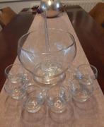 BOWLSCHAAL met 6 Glazen Kopjes en lepel, Ophalen of Verzenden, Zo goed als nieuw