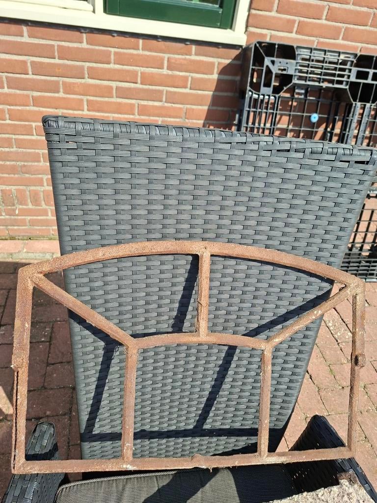 Oud vintage stalraam - gietijzeren raamkozijn, Antiek en Kunst, Antiek | Overige Antiek, Ophalen of Verzenden