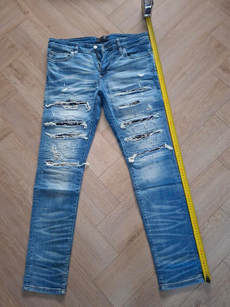 Amiri ripped jeans slim fit maat 34, Ophalen of Verzenden, Zo goed als nieuw, Blauw, W33 - W34 (confectie 48/50)
