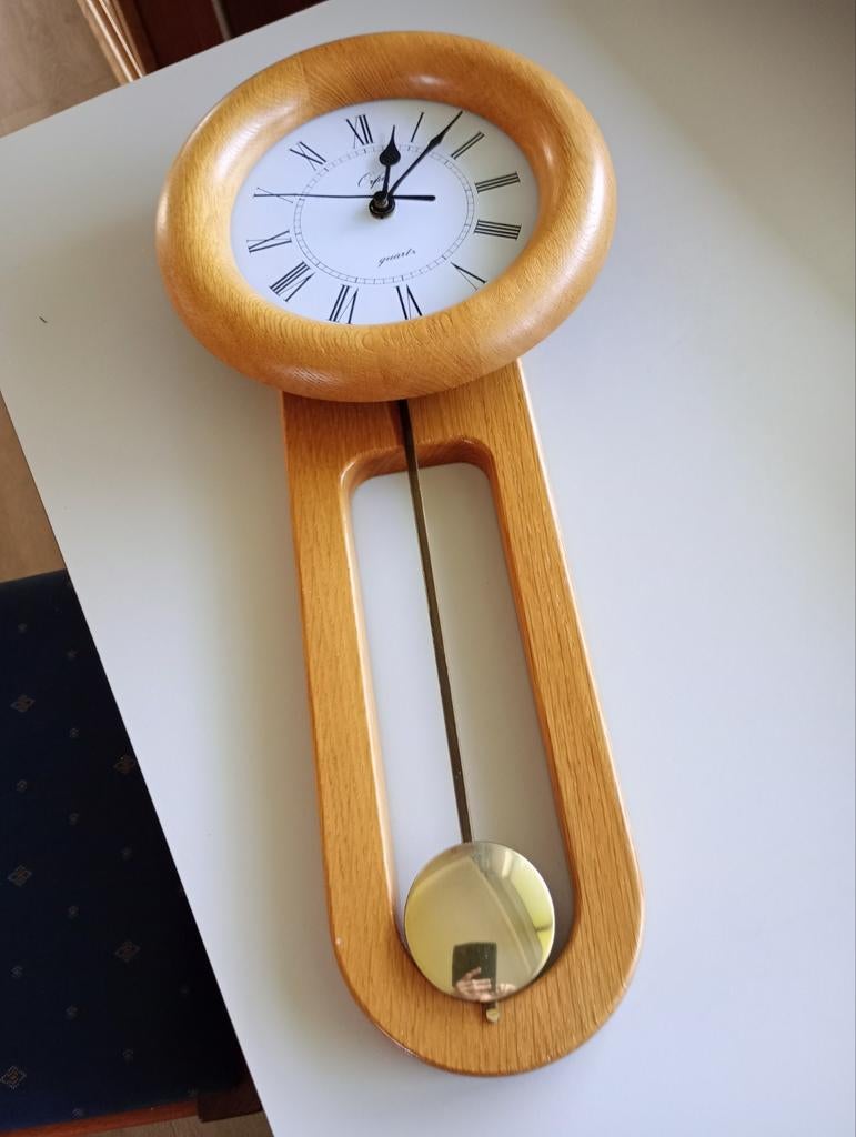 Wandklok Orfac met slinger, Huis en Inrichting, Woonaccessoires | Klokken, Ophalen of Verzenden, Gebruikt, Analoog, Wandklok