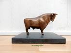 271* Bronzen stier (Boven €75 geen verzendkosten), Ophalen of Verzenden, Nieuw, Overige materialen, Dierenbeeld