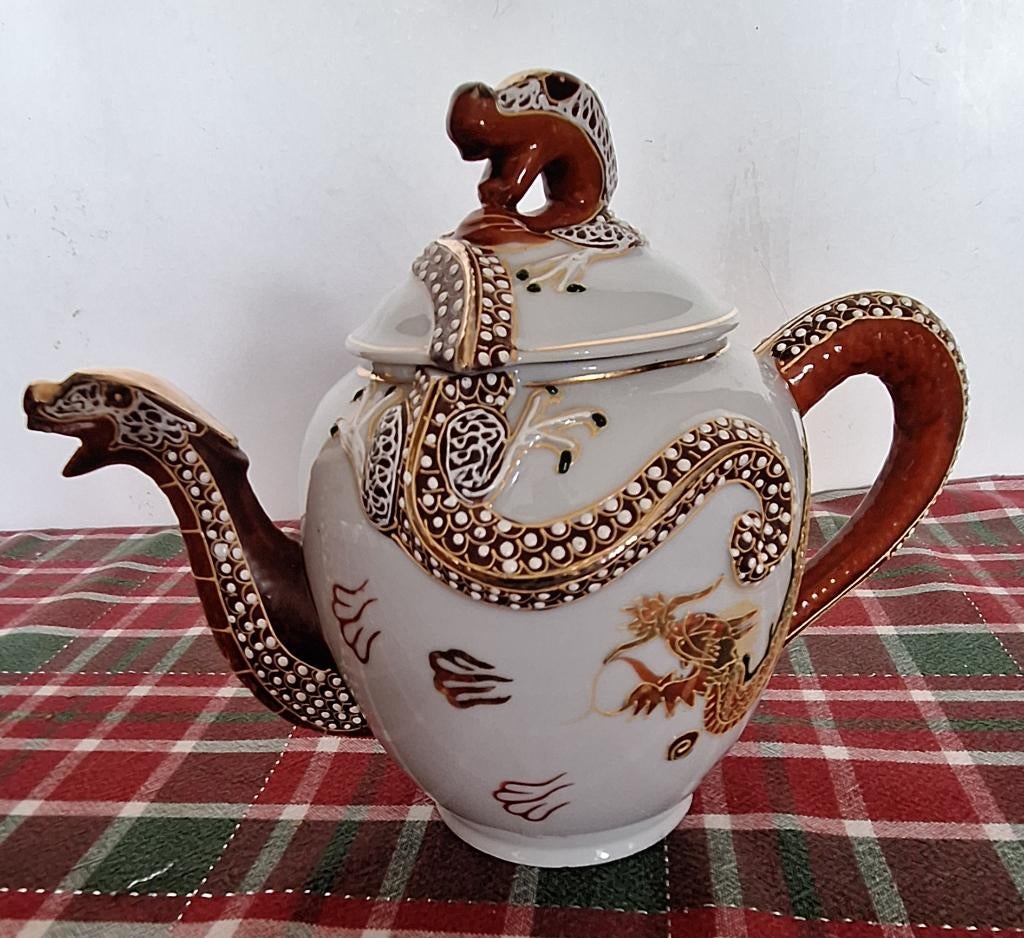 Japanse Satsuma porselein draken servies, Antiek en Kunst, Ophalen