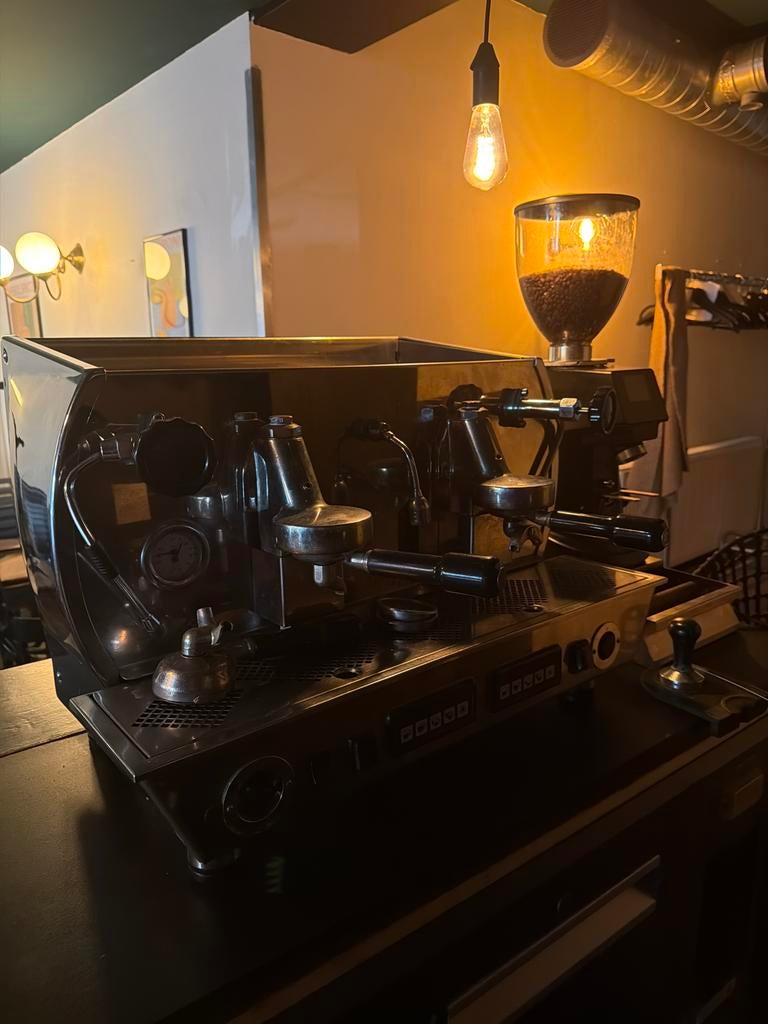 Gereviseerde Koffiemachine met Pistons - Espresso & Thee, Witgoed en Apparatuur, Koffiezetapparaten, Ophalen, Espresso apparaat