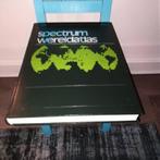 Spectrum Wereldatlas uitgebreid cartografisch naslagwerk., Boeken, Atlassen en Landkaarten, Ophalen of Verzenden, Zo goed als nieuw