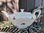 Bolle buik Theepot MZ met roze roosjes, Ophalen of Verzenden