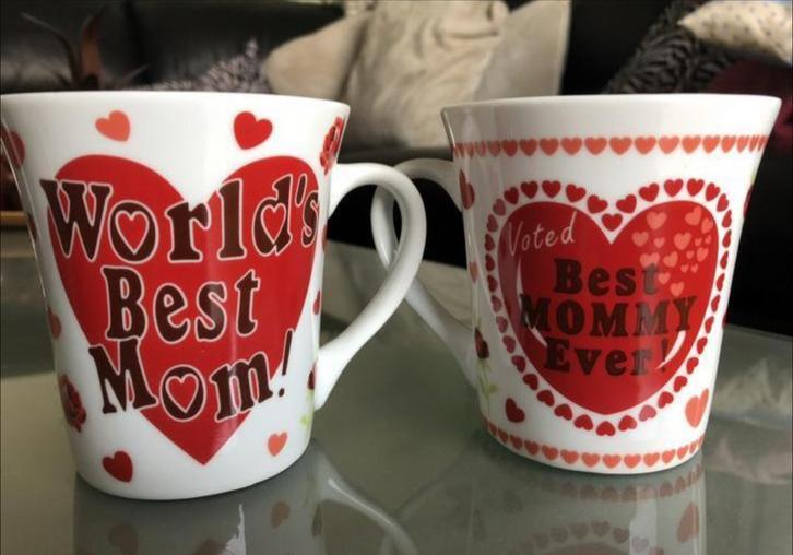 Set van 2 mokken: 'World's Best Mom!' & 'Best Mommy Ever!', Huis en Inrichting, Keuken | Keukenbenodigdheden, Zo goed als nieuw