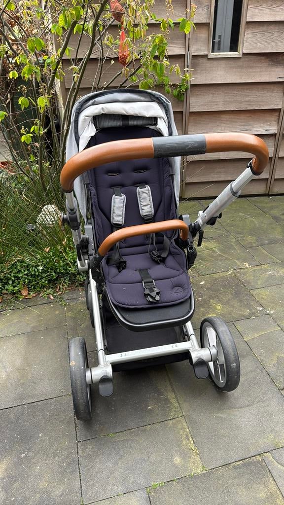 Kinderwagen mutsy, Ophalen, Zo goed als nieuw, Mutsy