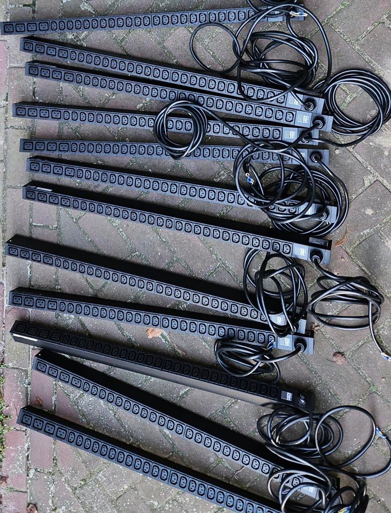 12x Rittal PDU 7955.110 (DK 7955.110), Computers en Software, Serverkasten, Ophalen