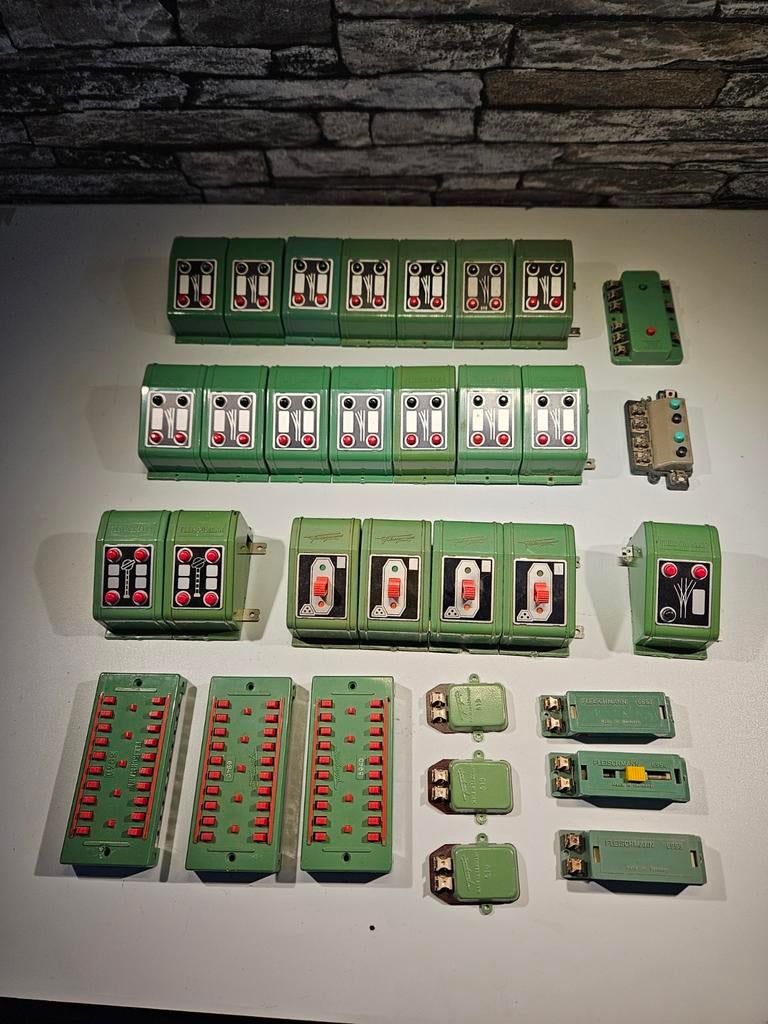 Fleischmann schakelmateriaal N spoor modeltrein 1:160, Overige merken, Gebruikt, Gelijkstroom of Wisselstroom, Brug, Tunnel of Gebouw