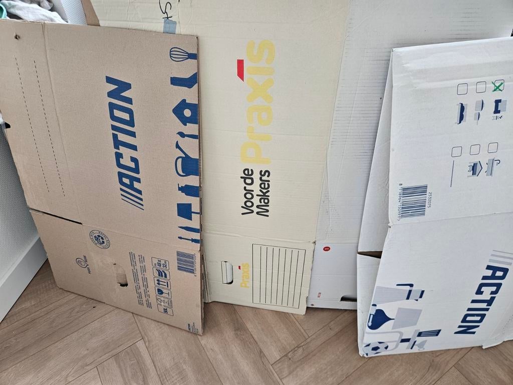 Verschillende verhuisdozen 8 stuks, Doe-het-zelf en Verbouw, Kratten en Dozen, Doos, 40 tot 60 cm, 50 tot 75 cm, Ophalen of Verzenden