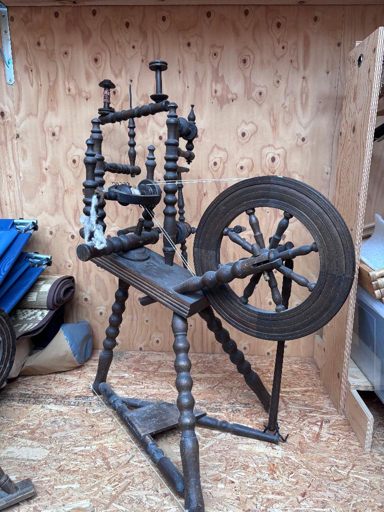 Spinnewiel, Ophalen, Gebruikt, Spinnewiel