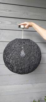 Zwarte rotan hanglamp, Ophalen of Verzenden, Zo goed als nieuw, Modern, Minder dan 50 cm