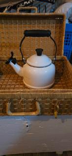 Witte Le Creuset fluitketel - Vintage look, Ophalen of Verzenden, Gebruikt