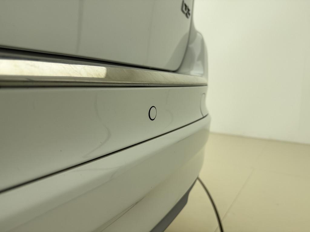 Volvo XC60 D3 150pk Polar+ / Lederen bekleding / Stoelverwar, Auto's, Volvo, 4 cilinders, Leder, Bedrijf, 22 km/l