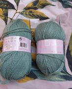 2 bollen  groen, Ophalen of Verzenden, Nieuw, Breien of Haken, Wol of Garen