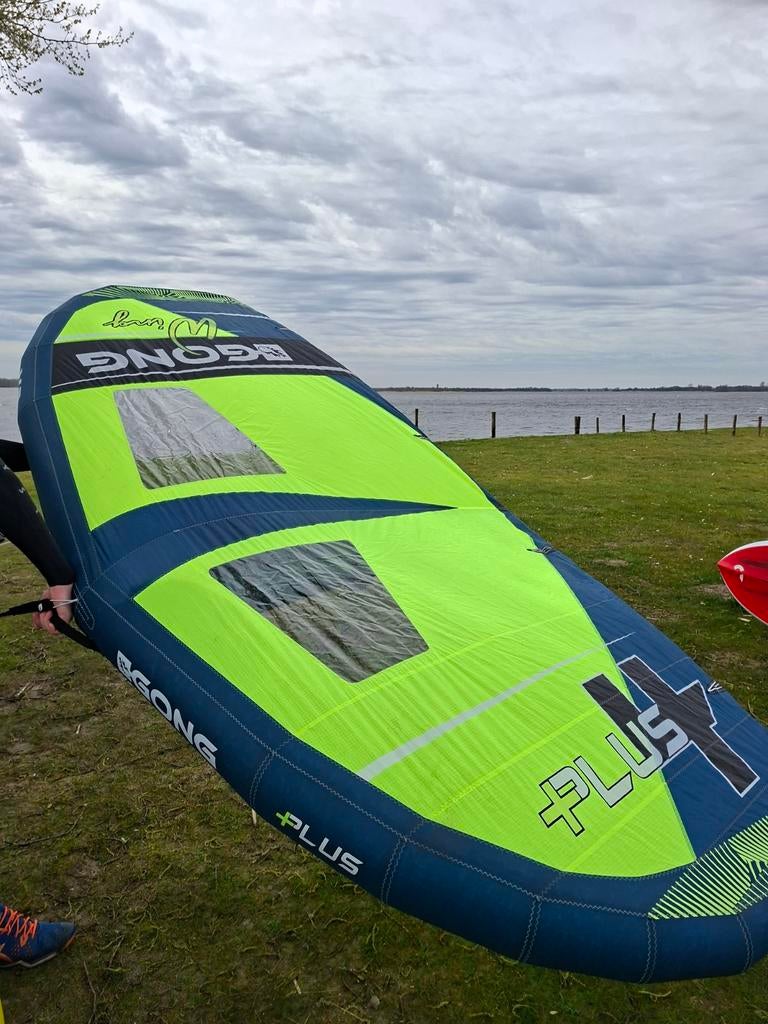 Gong wing 4m2, Watersport en Boten, Ophalen, Met draagtas, Zo goed als nieuw, Minder dan 5 m²