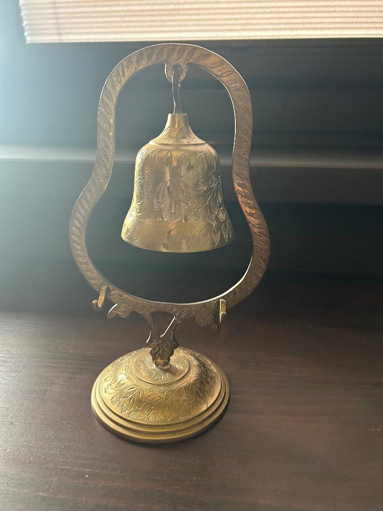 Antieke messing tafelbel – Art Nouveau stijl, Antiek en Kunst, Ophalen