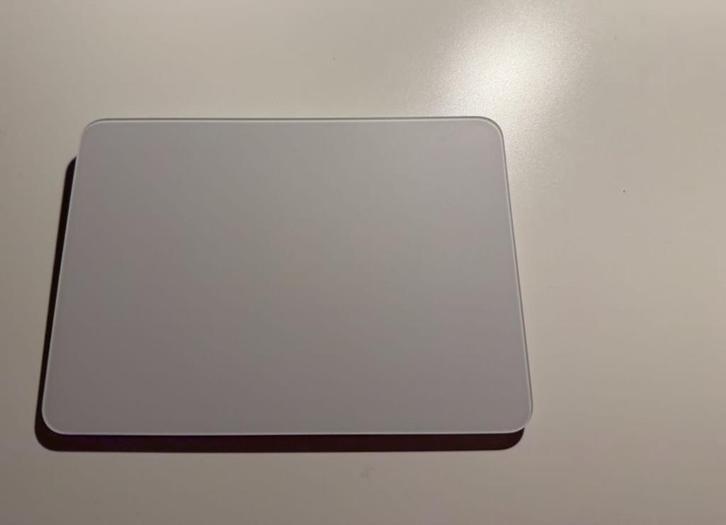 Apple Magic Trackpad 2 aangeboden, Computers en Software, Muizen, Zo goed als nieuw, Trackpad, Draadloos, Ophalen of Verzenden