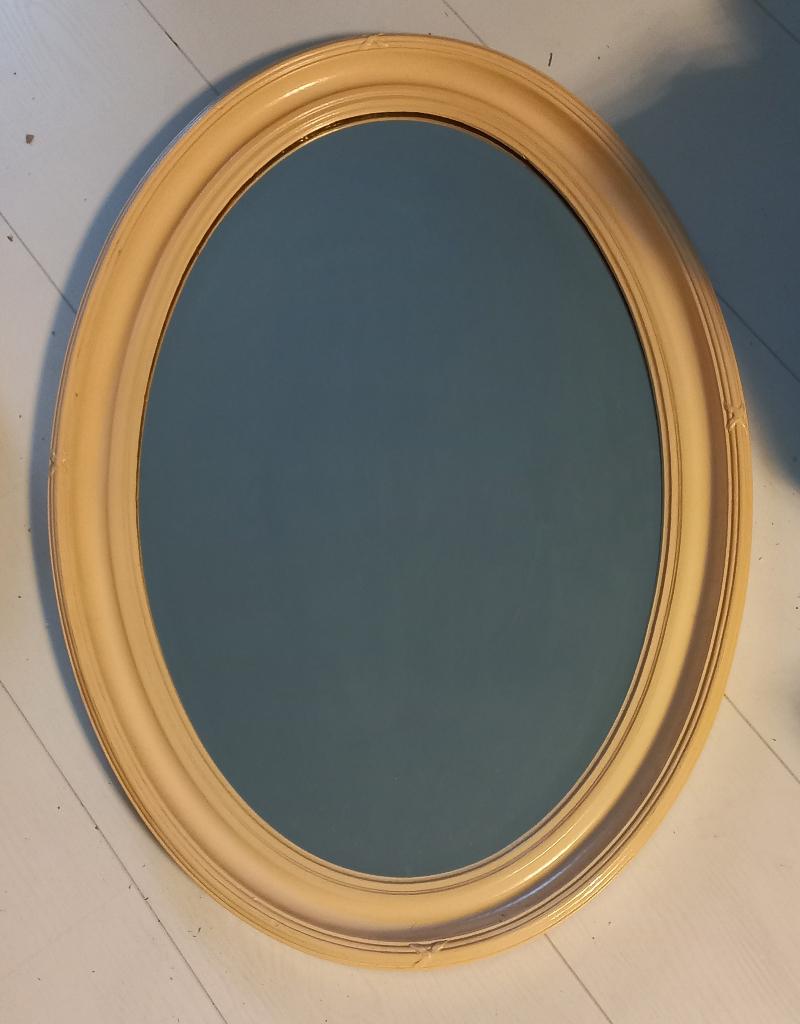 Mooie cremekleurige ovale spiegel met geslepen rand, Ophalen, Zo goed als nieuw, Minder dan 100 cm, Ovaal