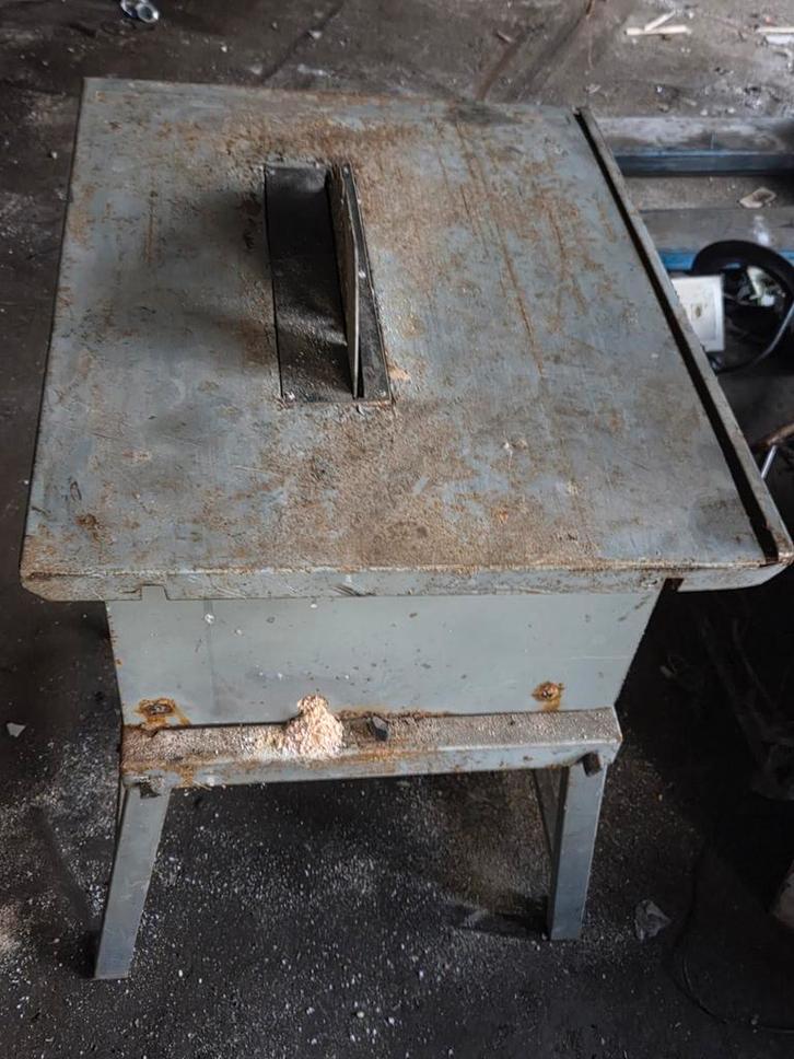 T.I.P. TKS250.ZU Zaagtafel, Doe-het-zelf en Verbouw, Gereedschap | Zaagmachines, Gebruikt, Cirkelzaag, 1200 watt of meer, 70 mm of meer